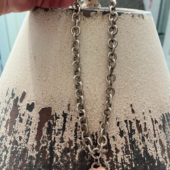 Tiffany & Co - Picture 5 of 7